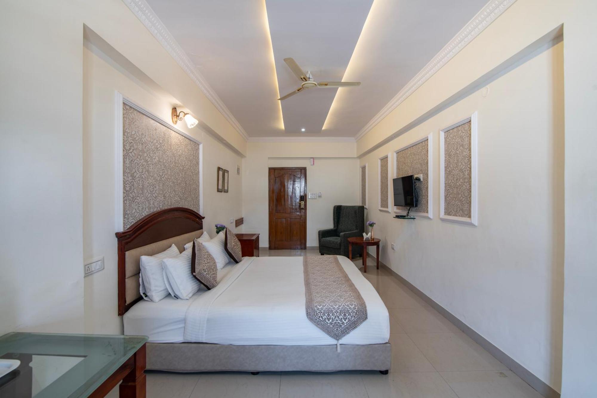 Hyde Park Hotel Bangalore Esterno foto